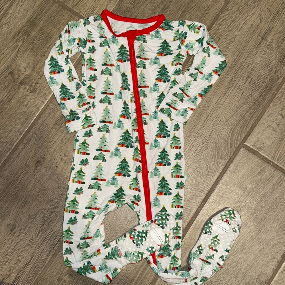 Macaron + Me Christmas Footed Sleeper 18-24 Months